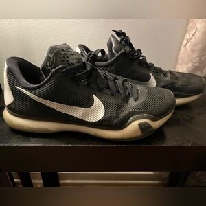 Kobe 10 TB Black/White